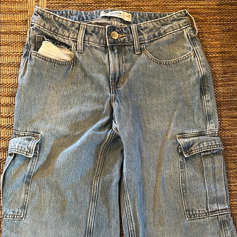 Hollister Cargo Jeans
